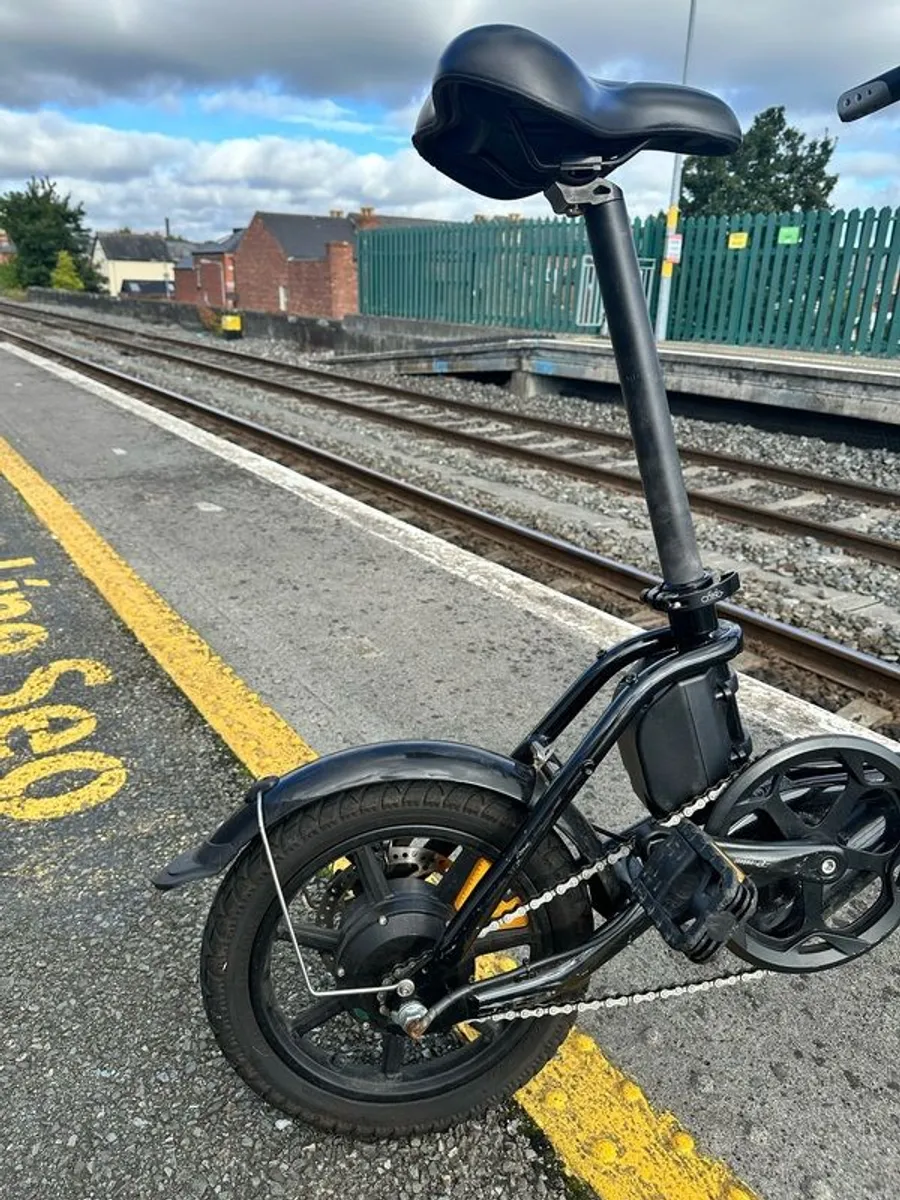 Fiido D3 pro Newer model, Excellent condition, low mileage, ready to ride - Image 2