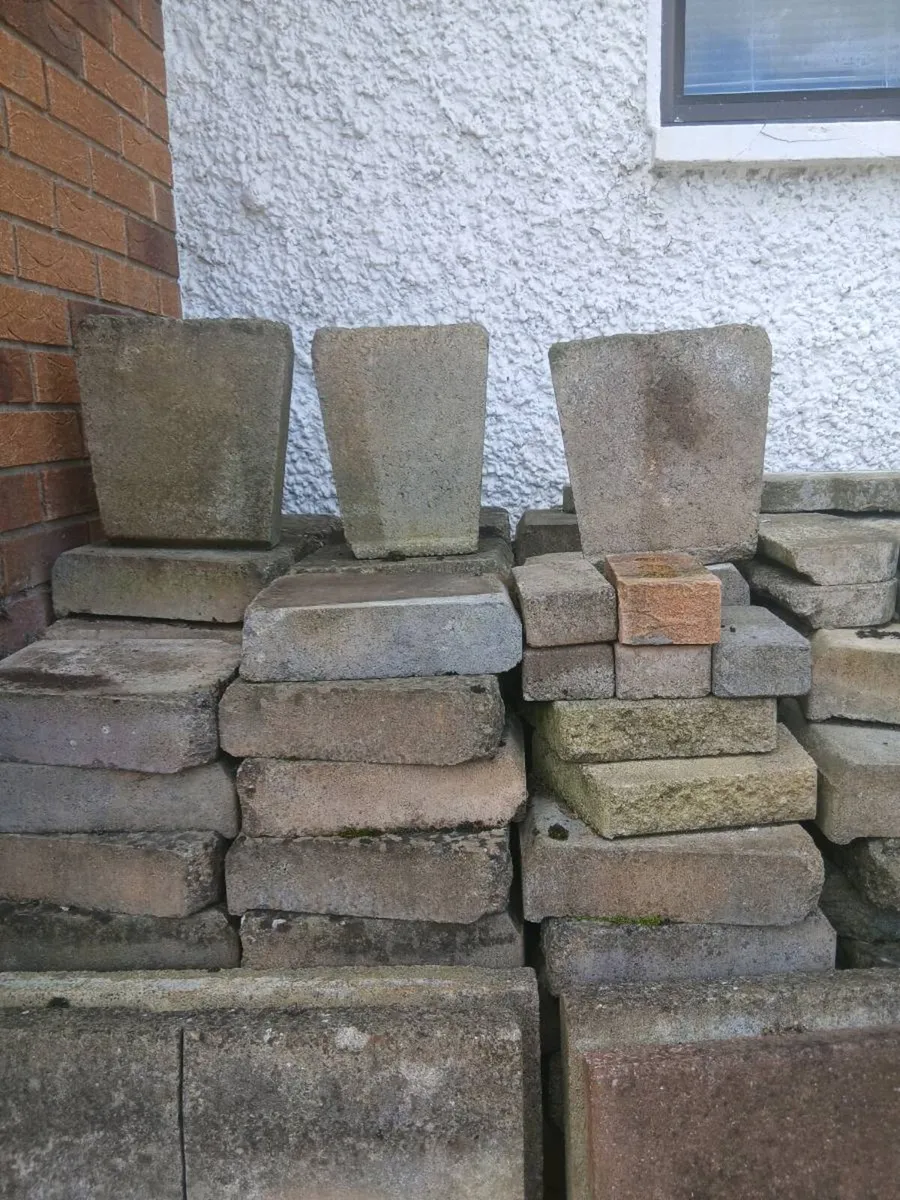 GARDEN SLABS - Image 2