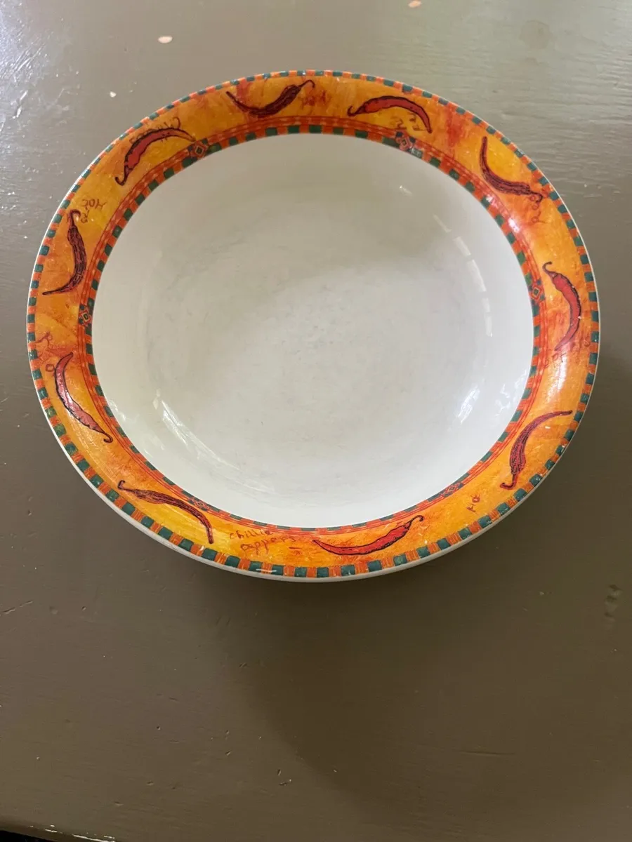 Churchill chilli pattern Crockery - Image 1