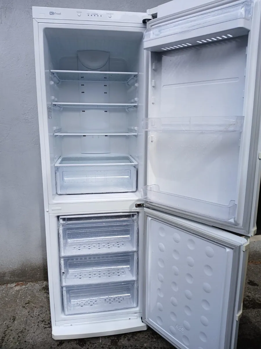 SAMSUNG FRIDGE AND FREEZER - Image 2