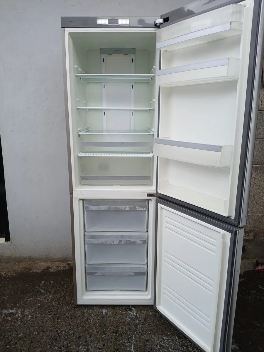 SAMSUNG FRIDGE AND FREEZER - Image 4