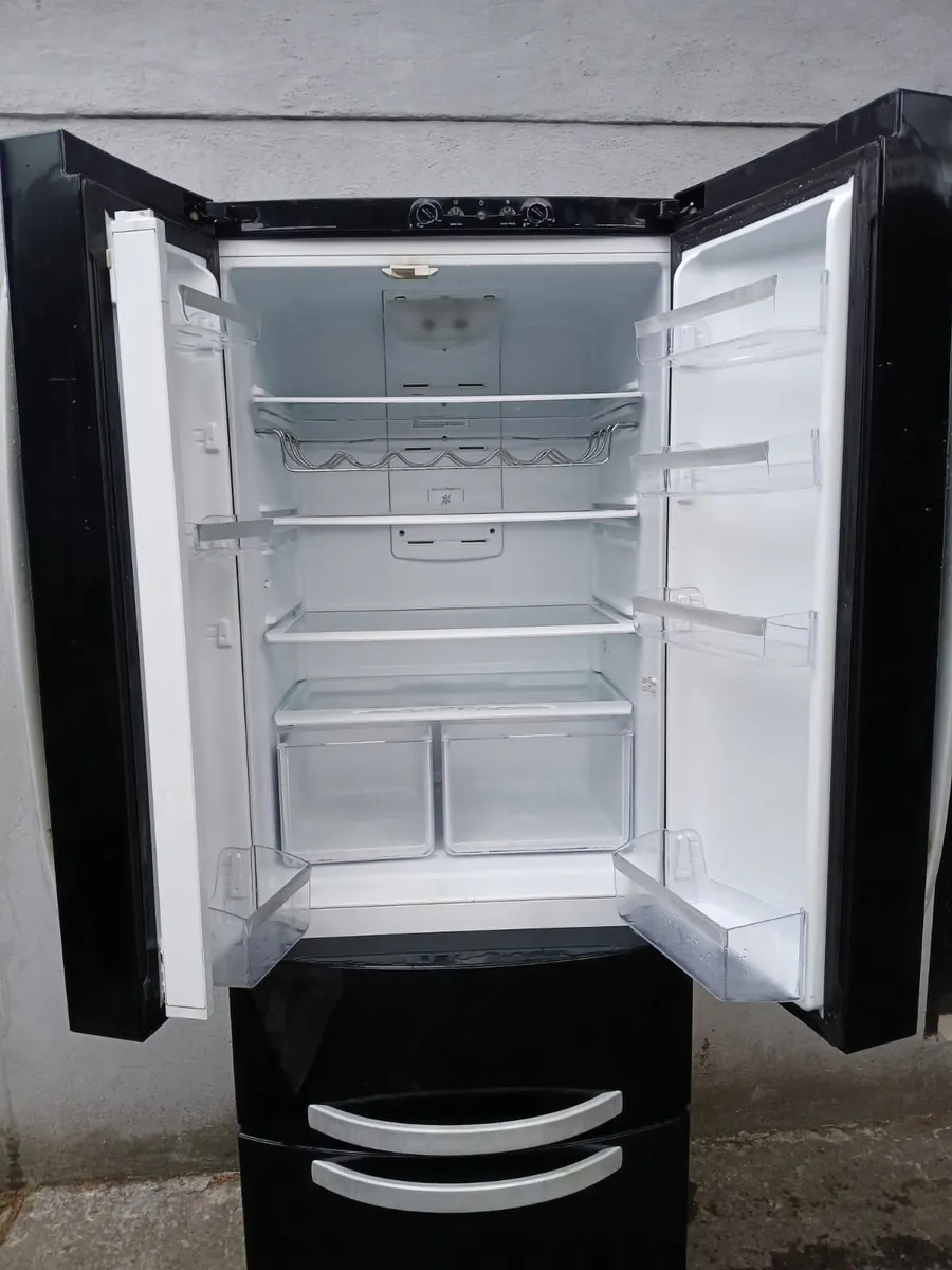 R FRIDGE AND FREEZER FOR SALE - Image 3