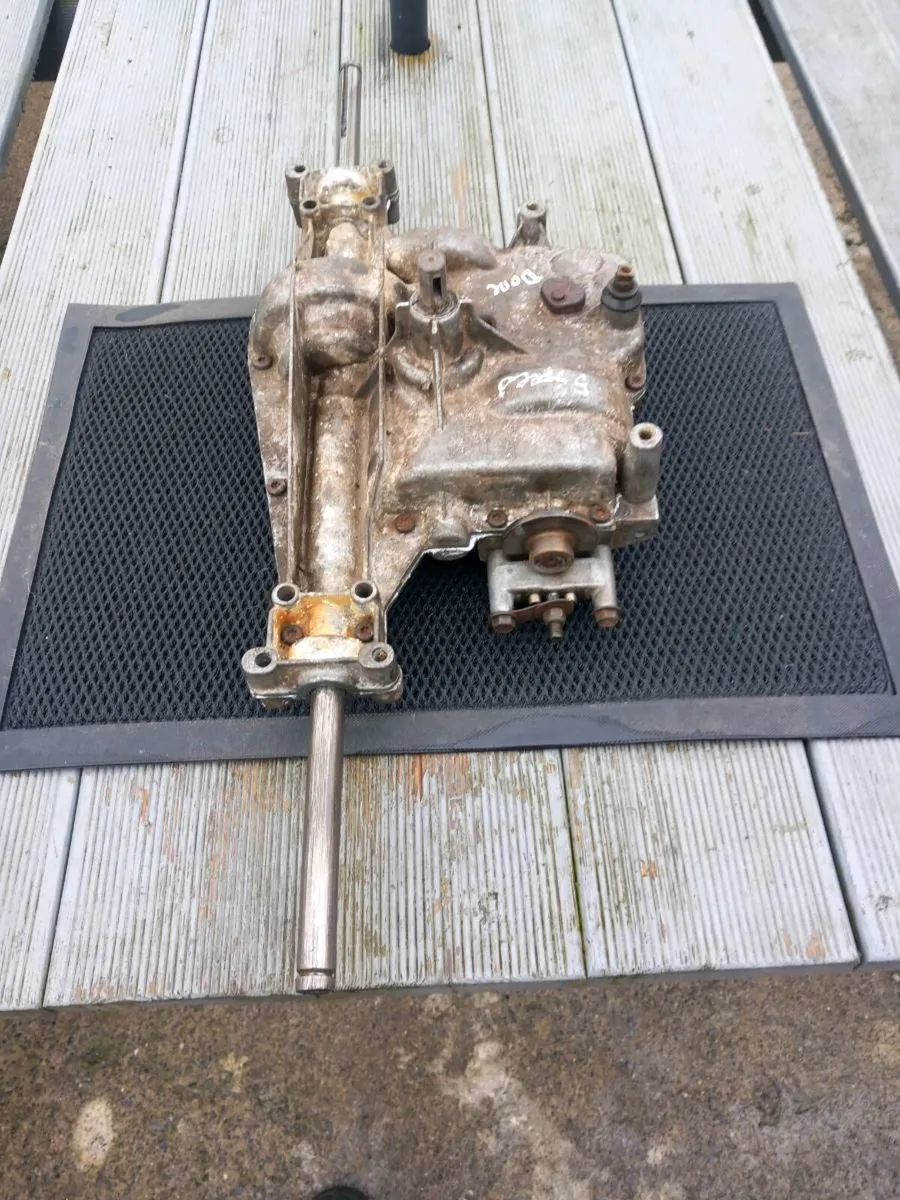 Spicer Dana manual gearbox for sale - Image 4