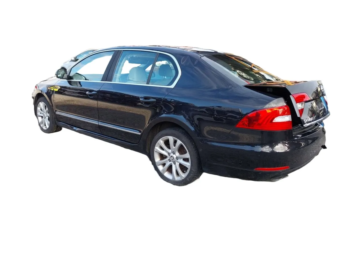 2008-2015 MK2 Skoda Superb For Breaking - Image 2
