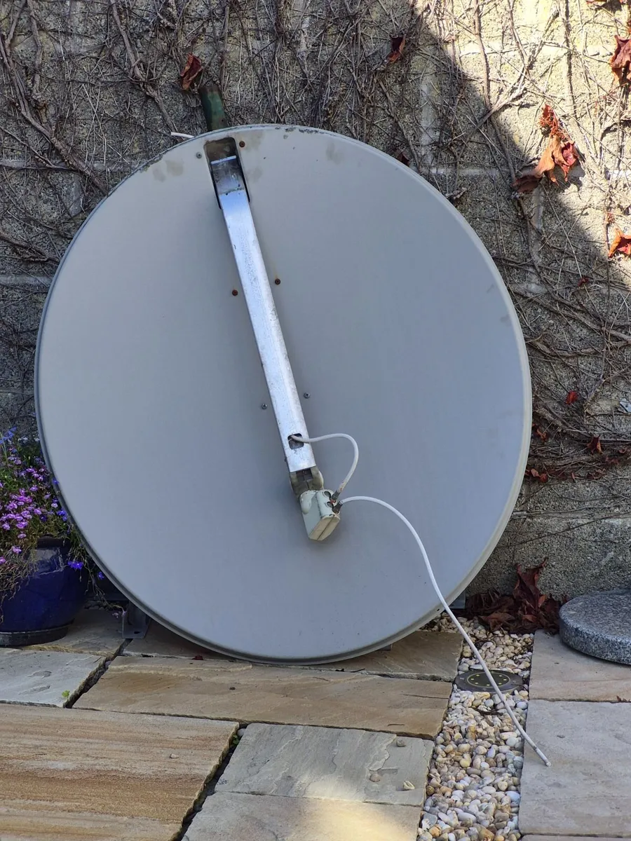 Satellite dish