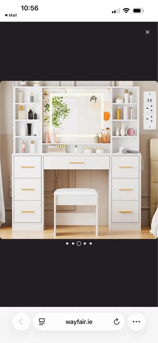 Dressing table - Image 1
