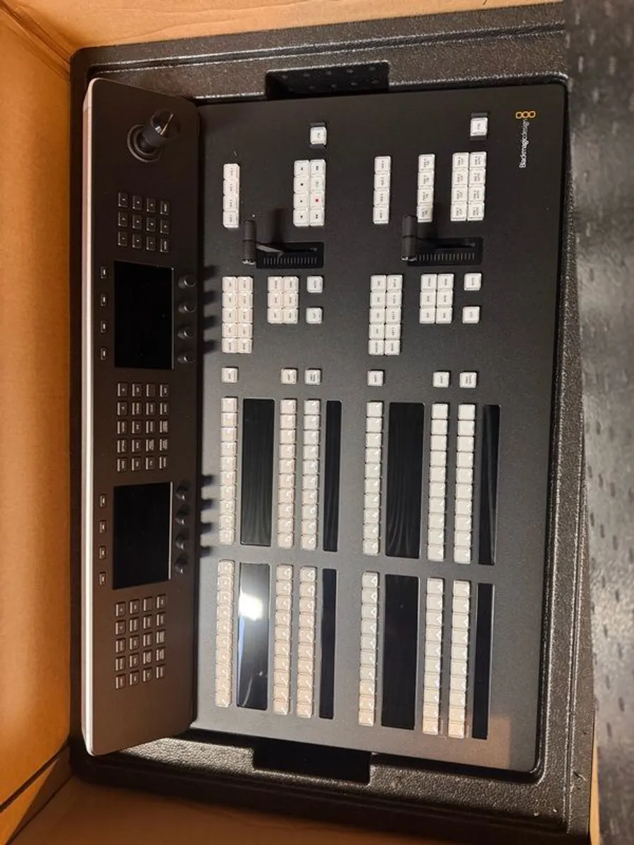 Blackmagic Design ATEM 2 M/E Advanced Panel 20 - Image 1