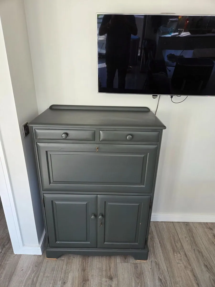 Drinks Cabinet - Image 2
