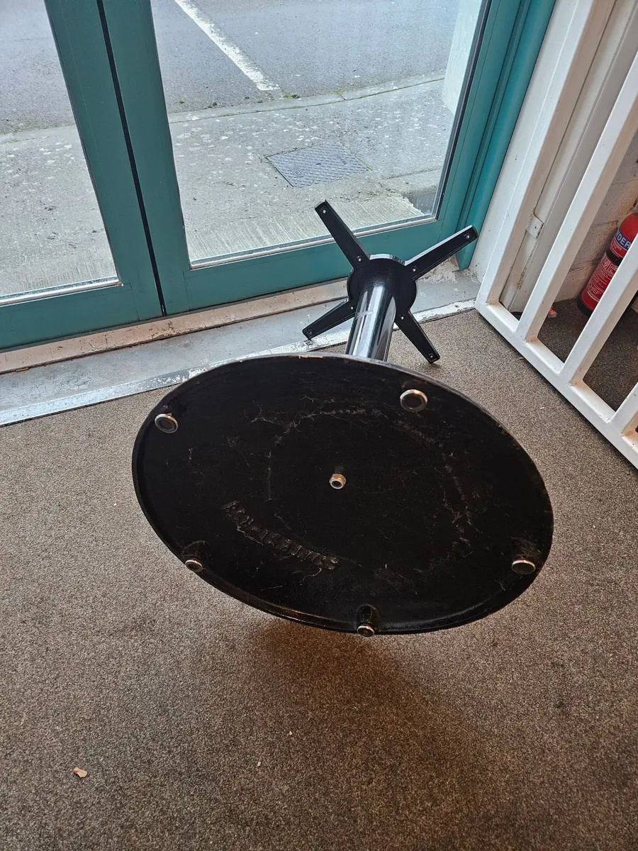 Table base for large round top - Image 3