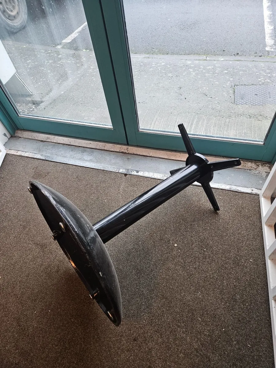 Table base for large round top - Image 4