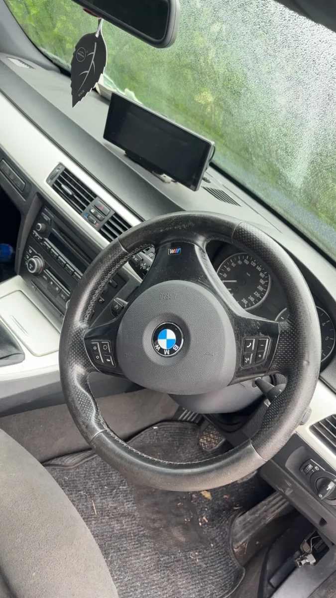 BMW e90 318i msport for breaking - Image 4