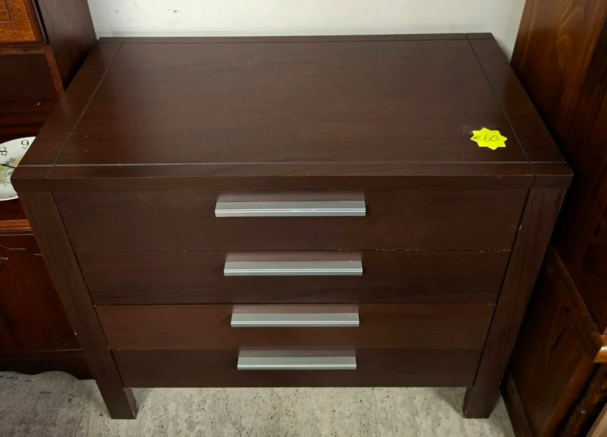 CHEST OF DRAWERS 4 DOOR - Image 1