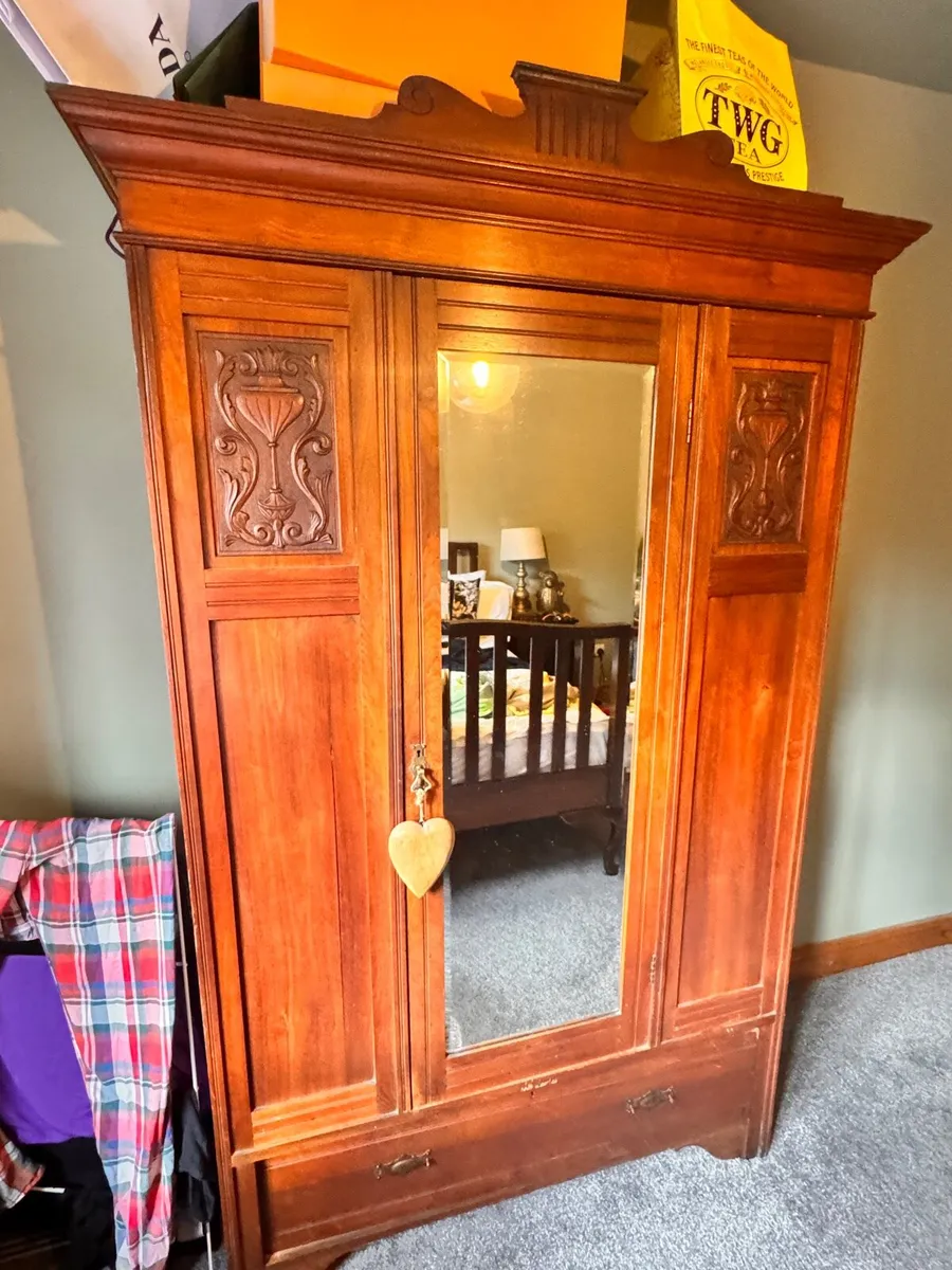Antique wardrobe - Image 1