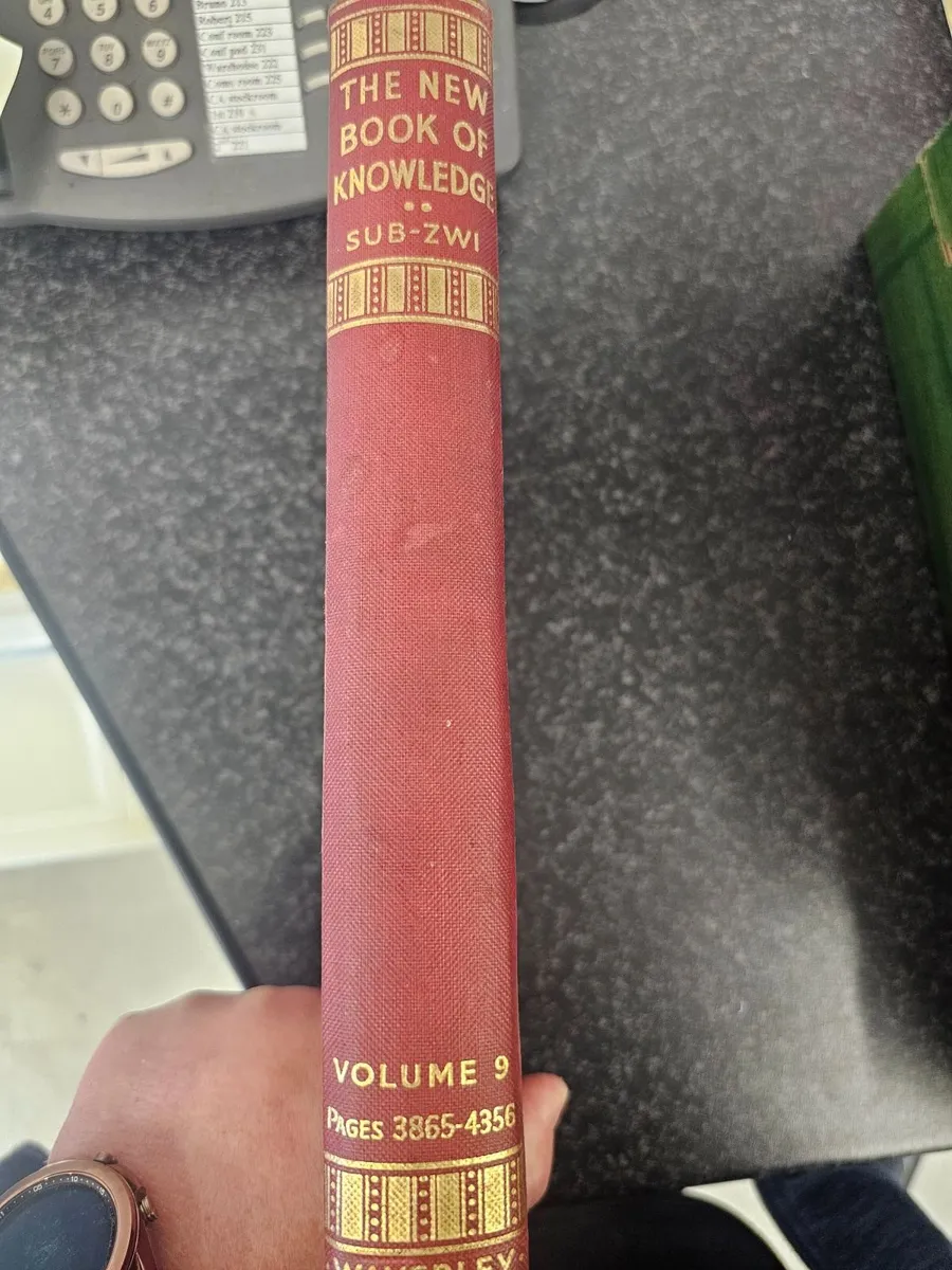 The New Books of Knowledge - Image 4