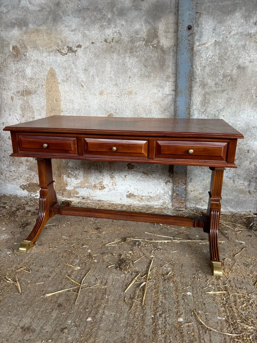Furniture - Image 4