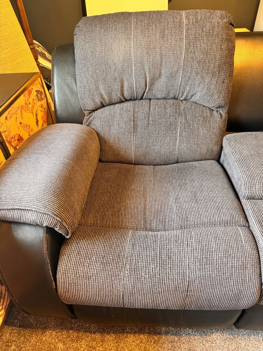 recliner sofa - Image 3