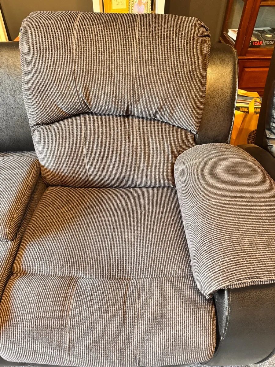 recliner sofa - Image 4