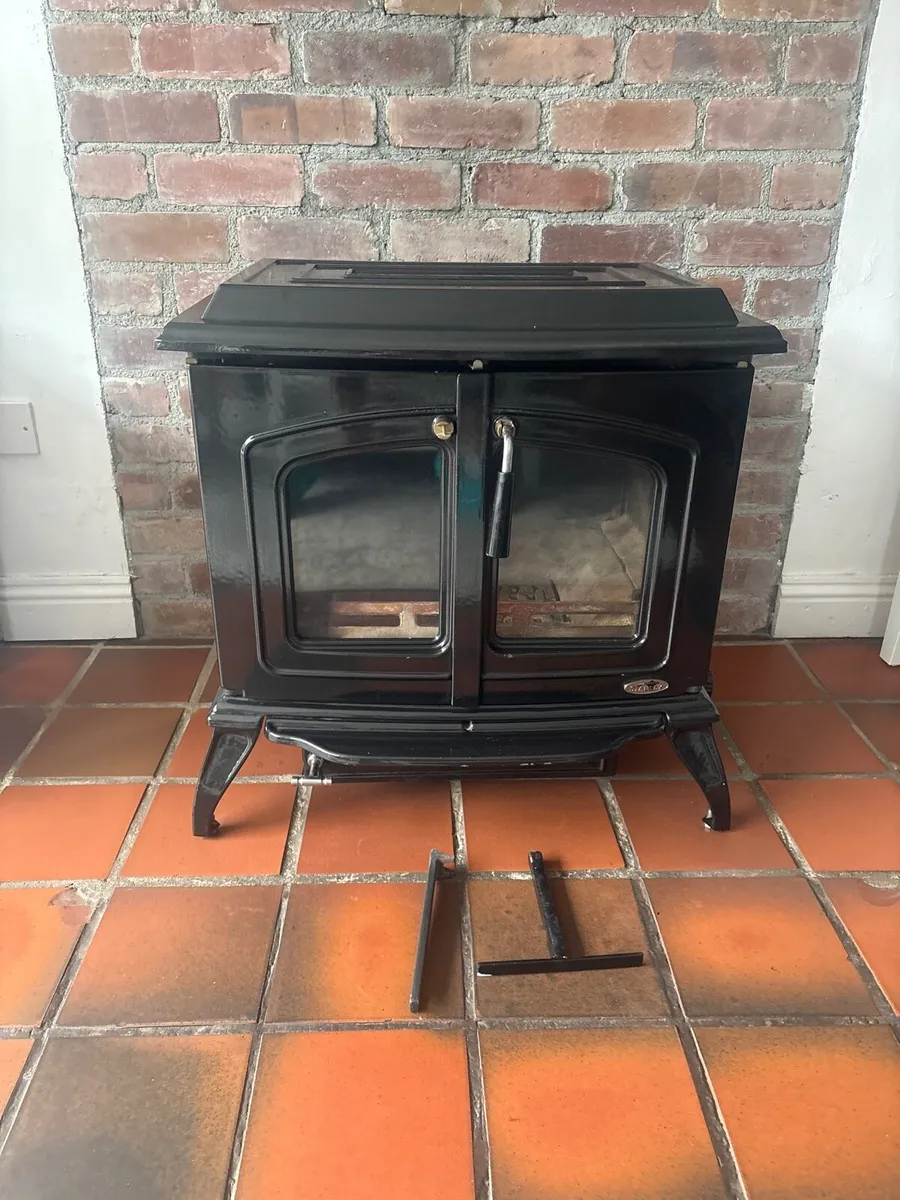 Stanley Grainne Solid Fuel Stove - Image 1