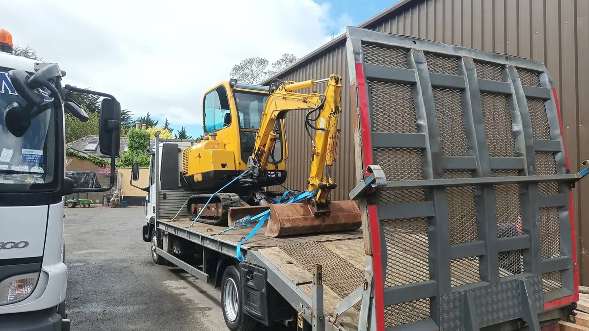 2007 3ton Digger & Plant Truck 7.5t - Image 2