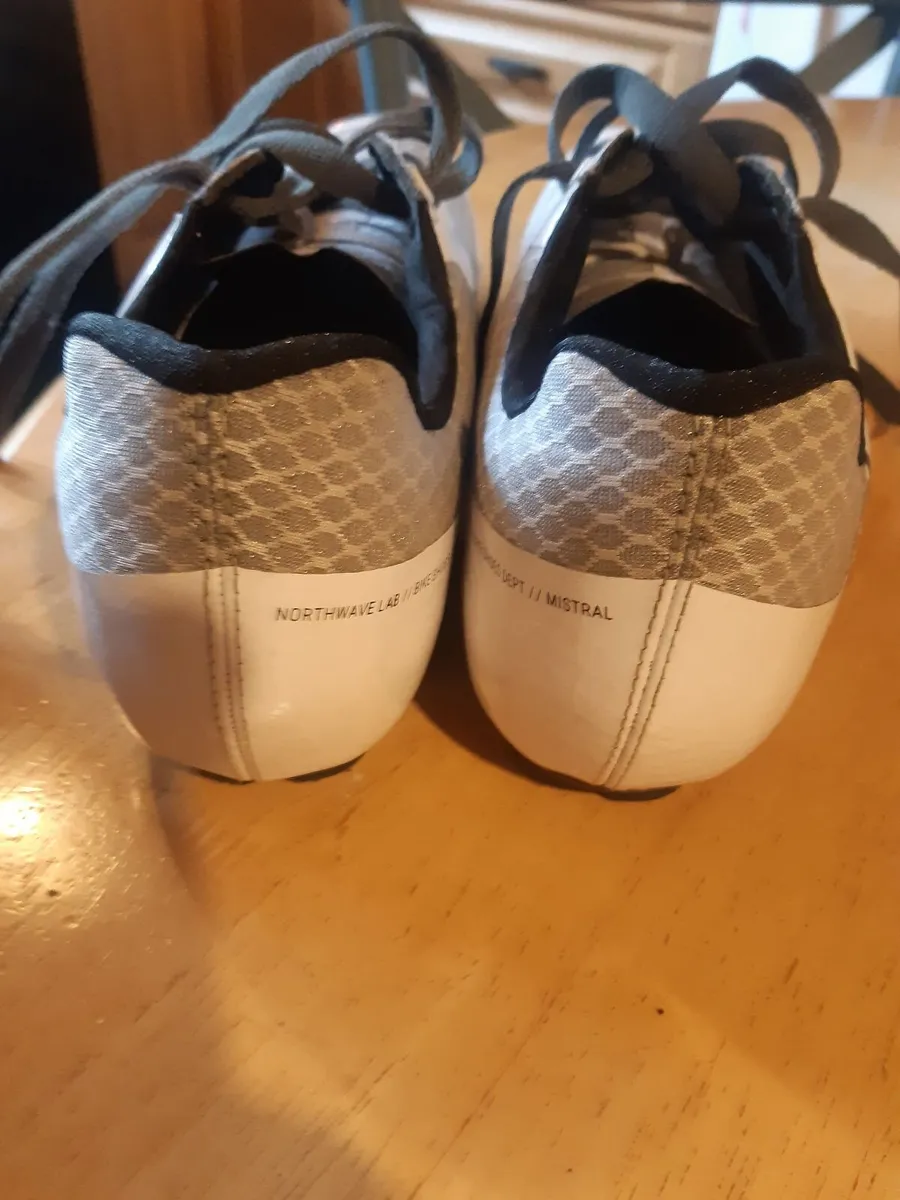 NW carbon shoes - Image 4