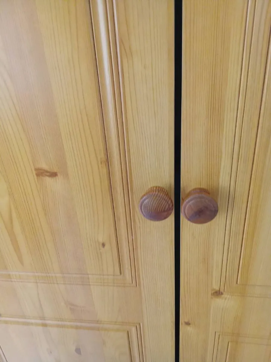 Wardrobes - Image 2