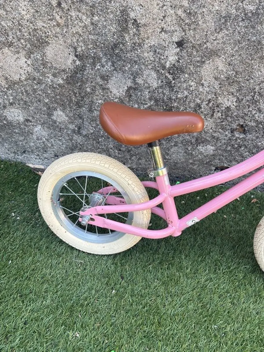 Bobbin Balance Bike - Image 3