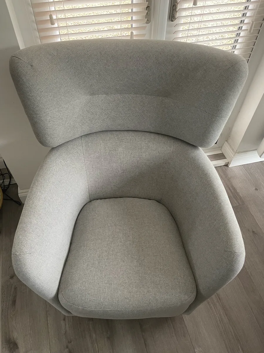 Stylish modern armchair - Image 2