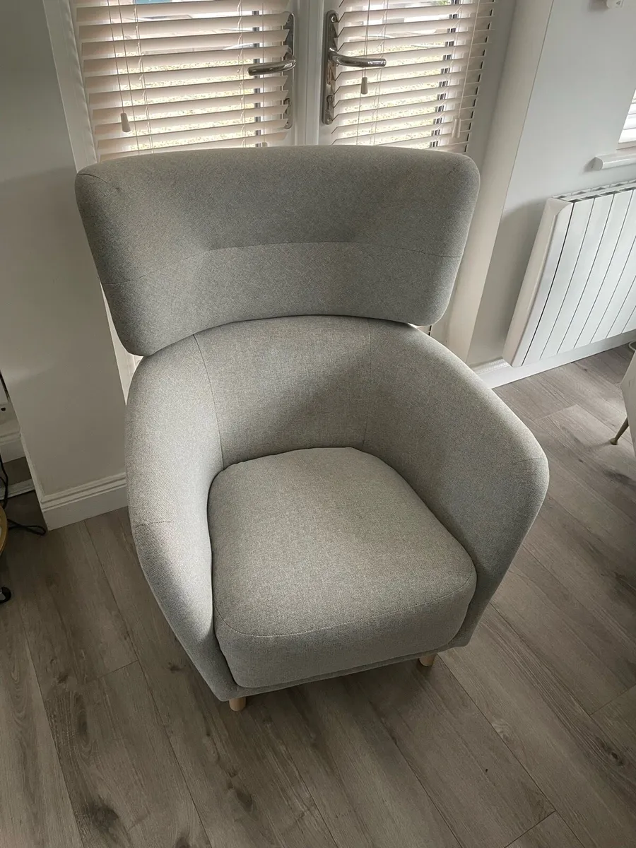Stylish modern armchair - Image 3