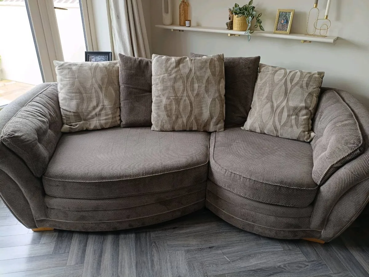 4 seater sofa - Image 1
