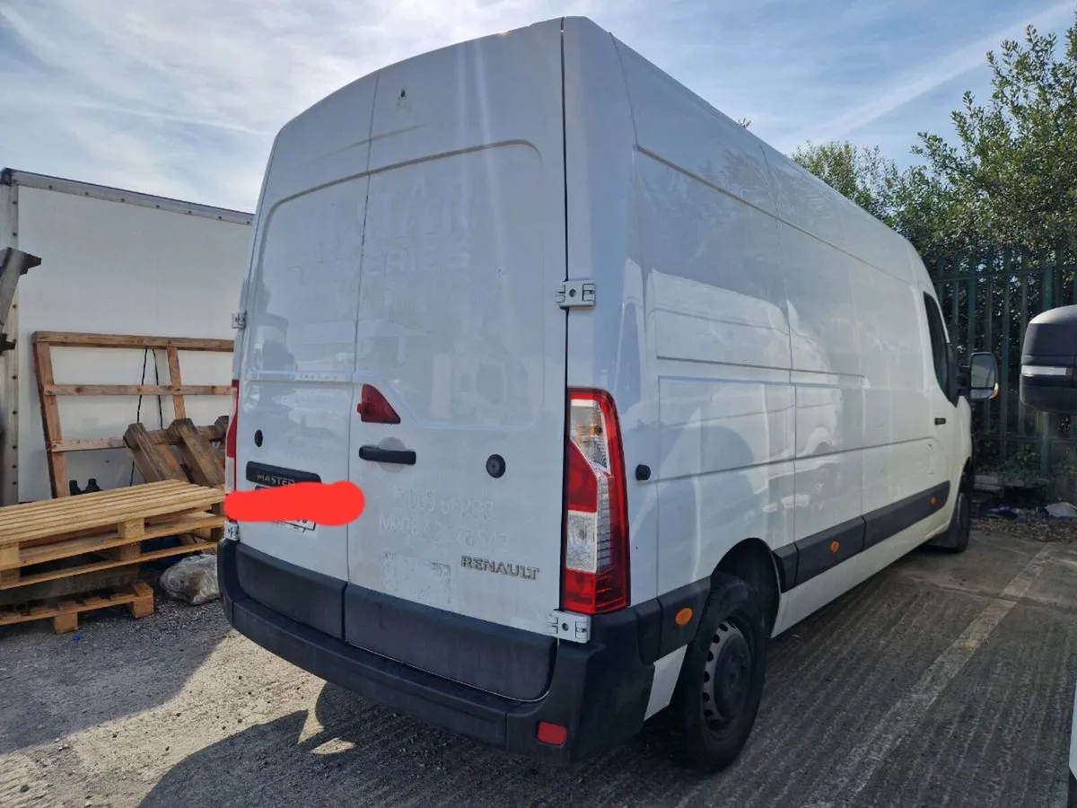 2024 RENAULT MASTER LWB LIGHT FRONT DAMAGE - Image 3