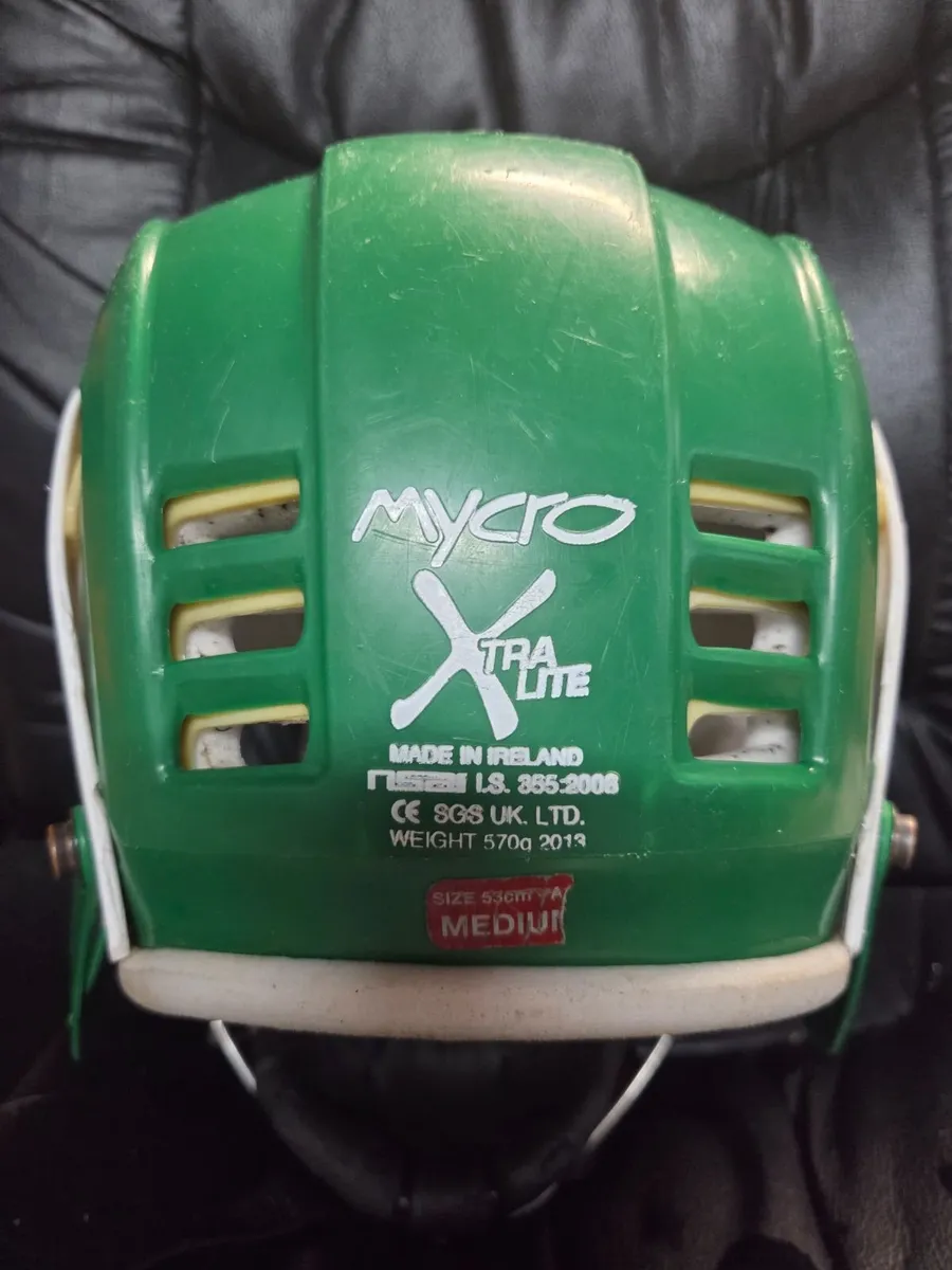 Hurling Helmet - Image 1