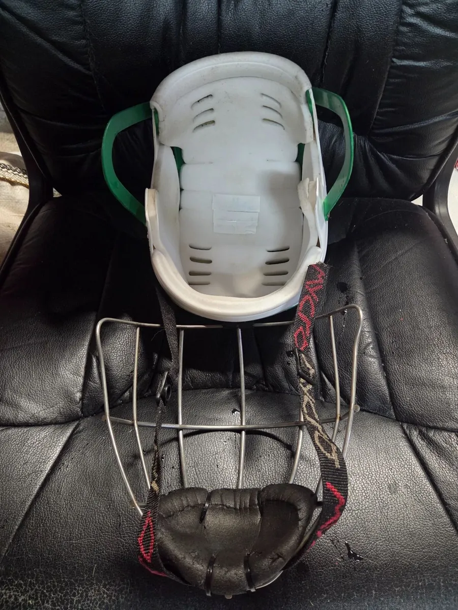 Hurling Helmet - Image 4
