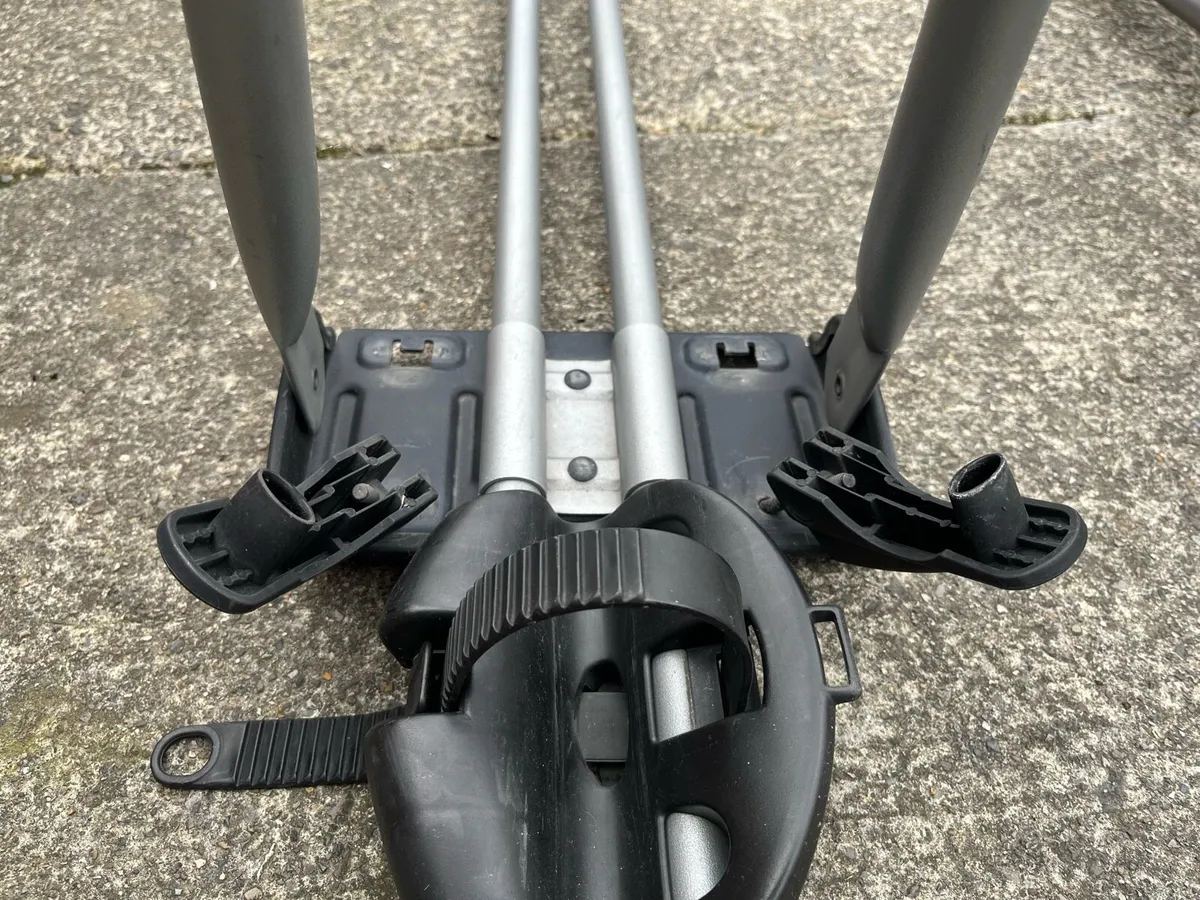 Thule bike racks - Image 4