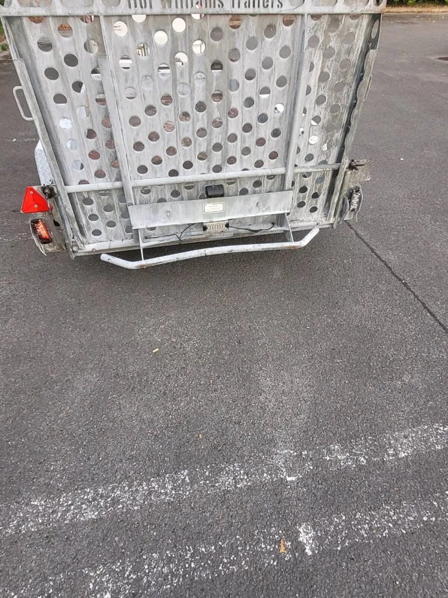 10x5'4 ifor Williams plant trailer - Image 3