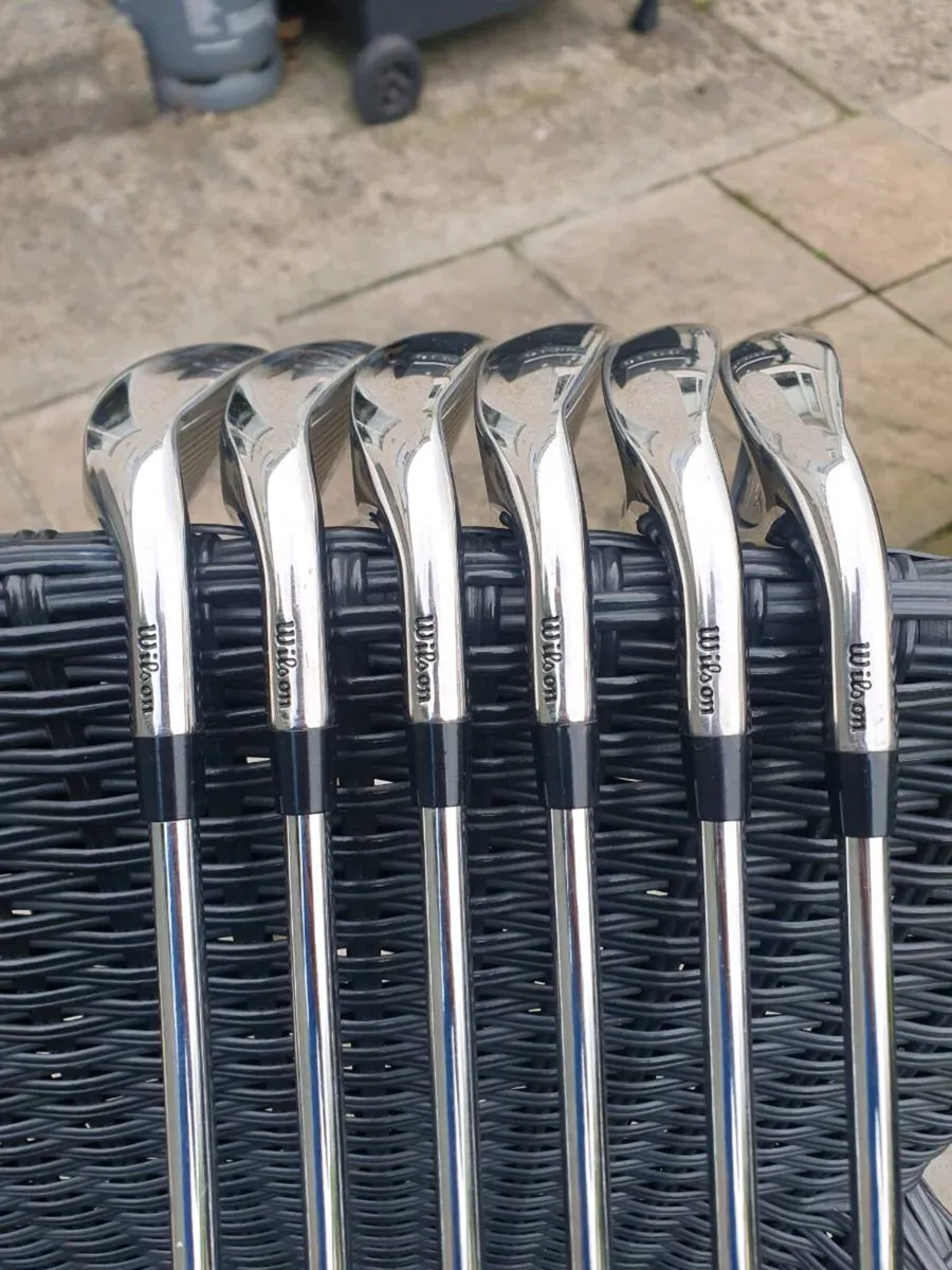 As new wilson staff d7 irons - Image 3