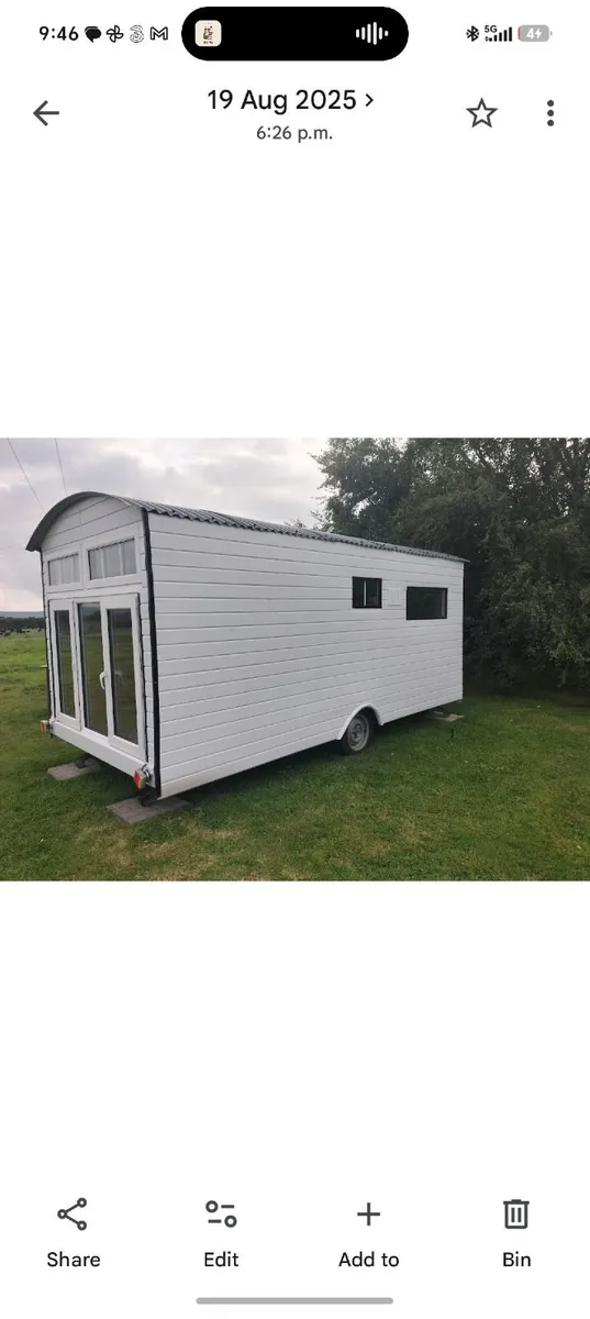Mobile living space/trailer - Image 4