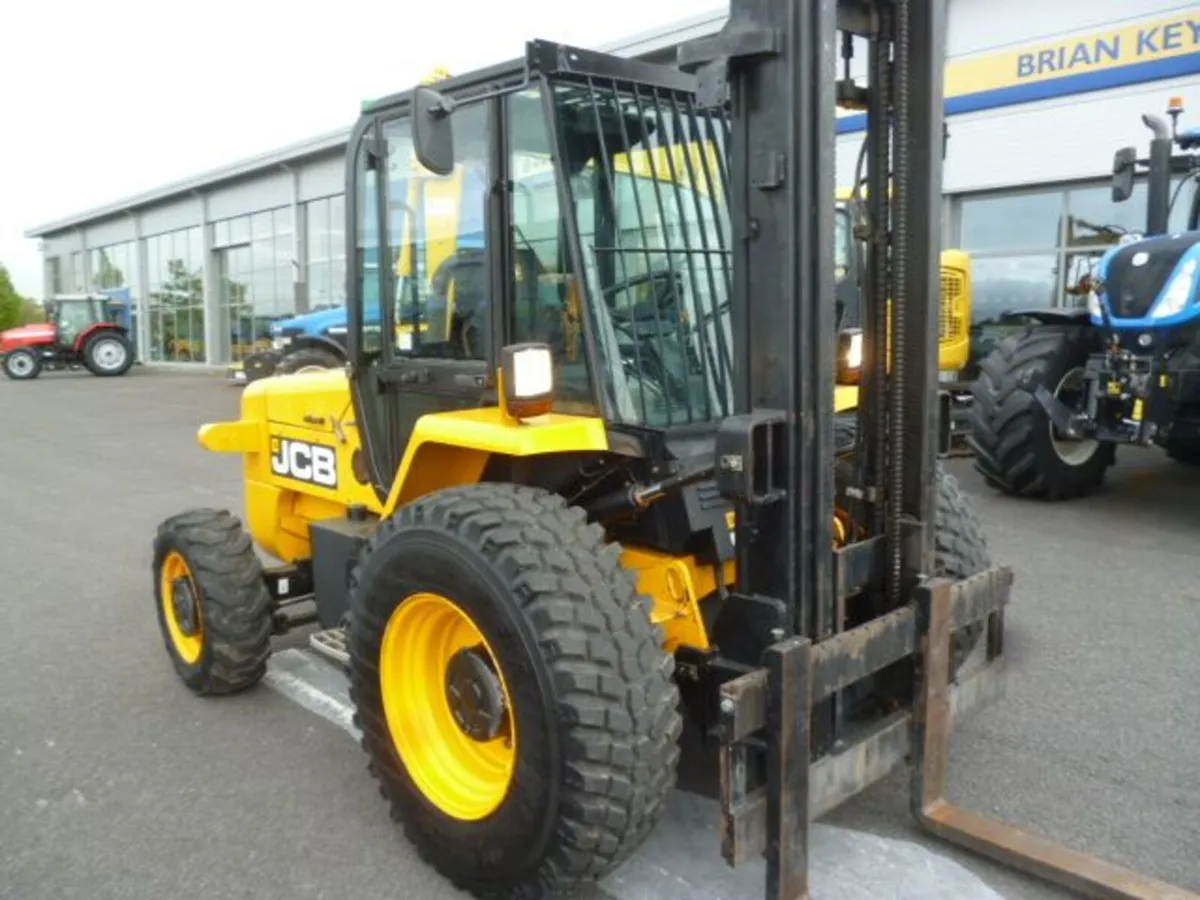 JCB 926 Rough Terrain Forklift - Image 2