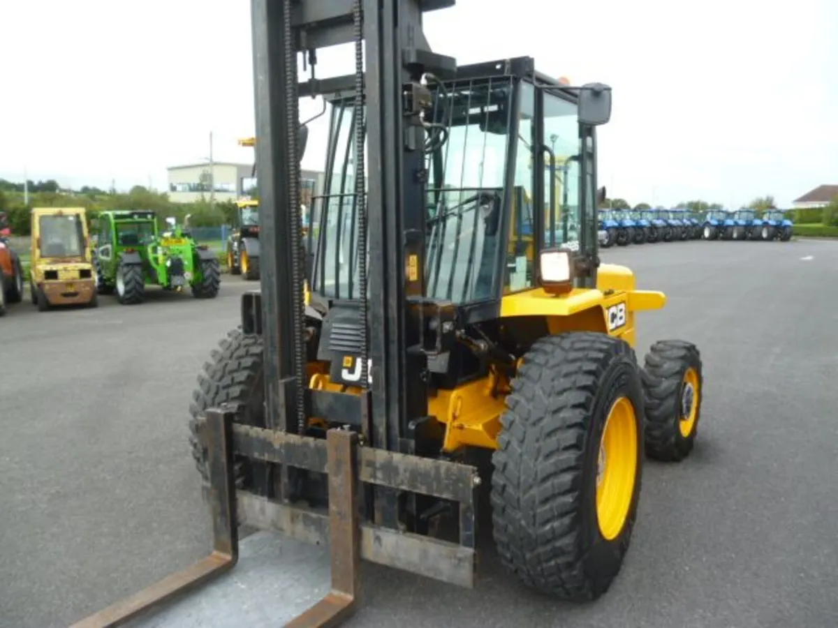 JCB 926 Rough Terrain Forklift - Image 3