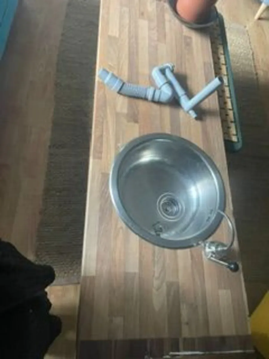 Sink, tap and worktop for campervan - Image 2