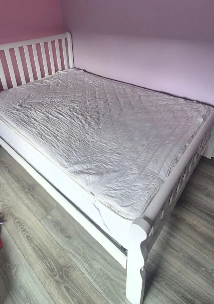 White Double Bed - Image 1