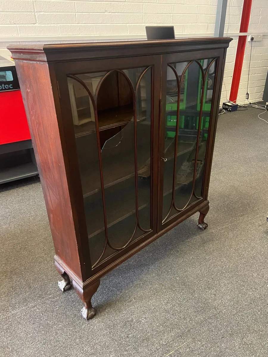 Mahogany display unit - Image 1