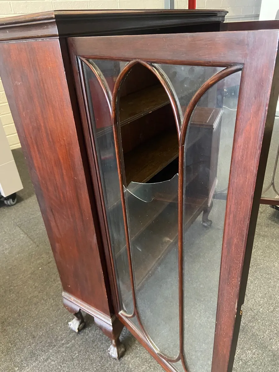 Mahogany display unit - Image 2