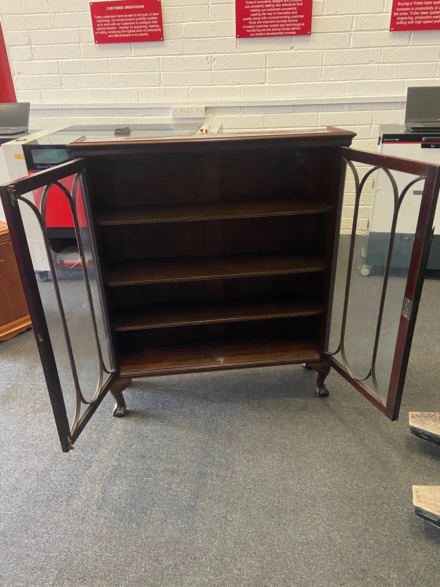Mahogany display unit - Image 4