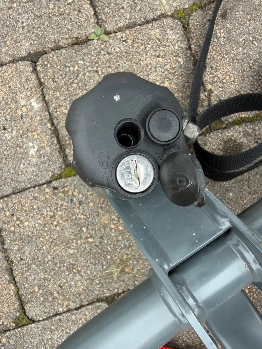 Tow Bike Rack for 4 Bikes Halfords - Image 4