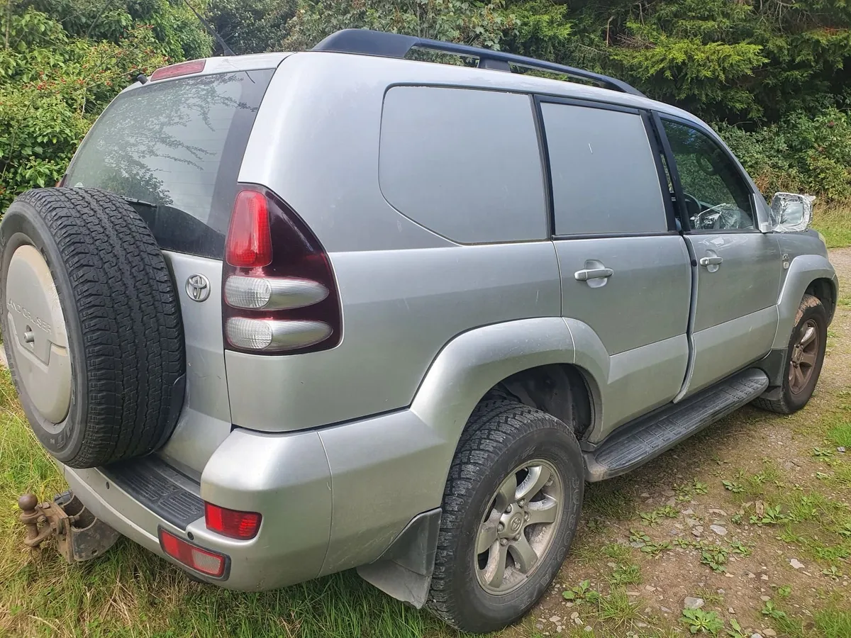 Toyota Land Cruiser 2010 - Image 4