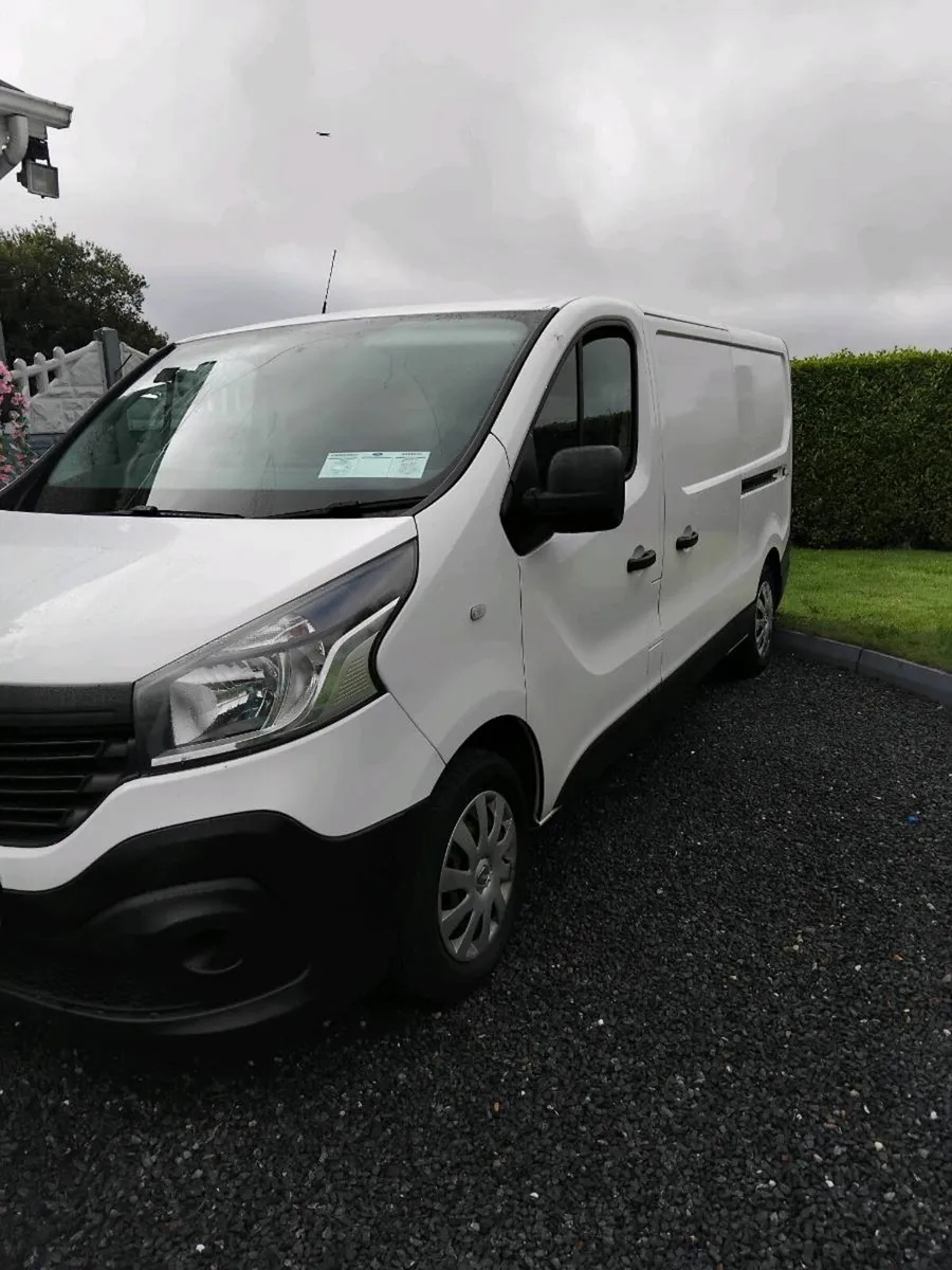 19 RENAULT Traffic - Image 2