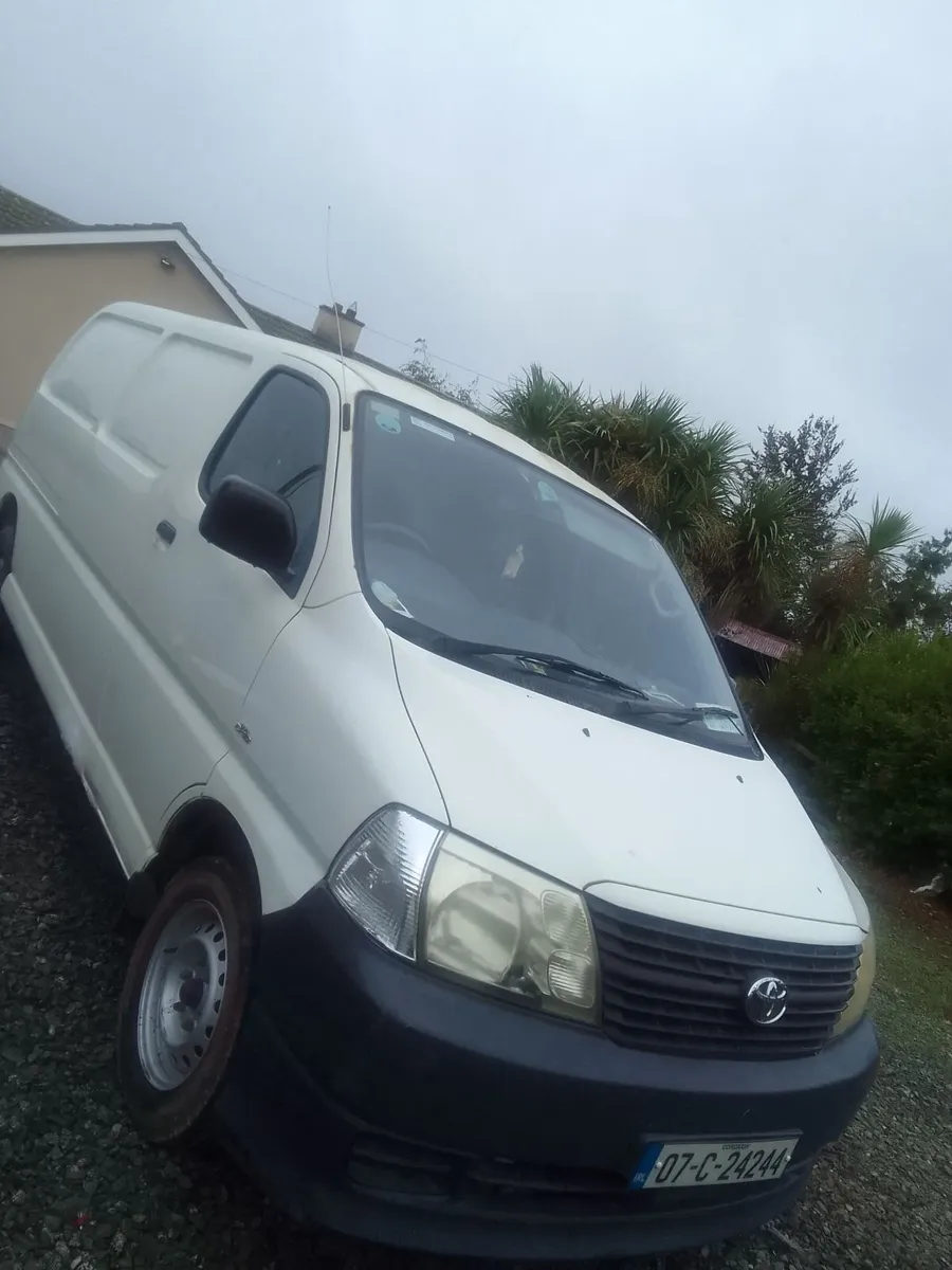 Toyota HiAce 2007 - Image 1
