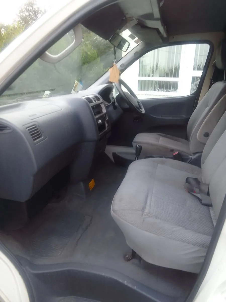 Toyota HiAce 2007 - Image 3