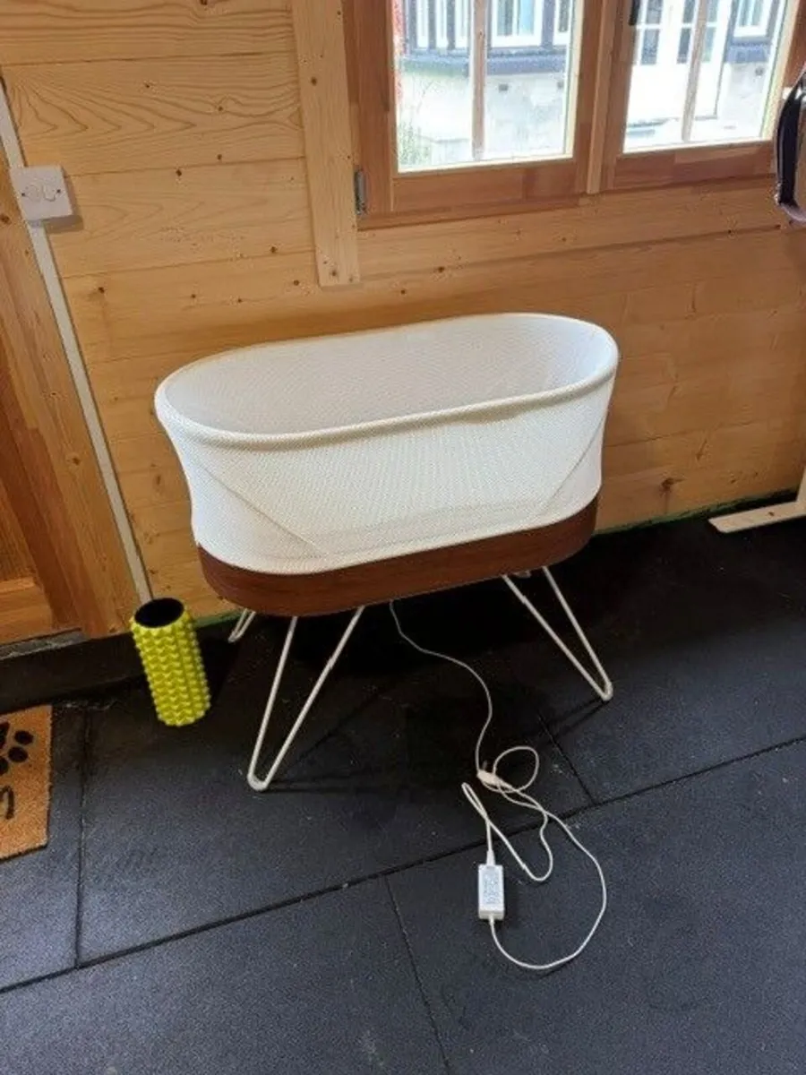 Snoo Crib