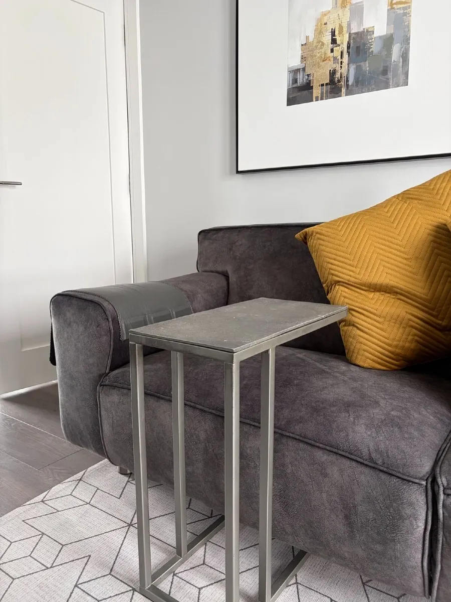 2 Side Tables - Image 4